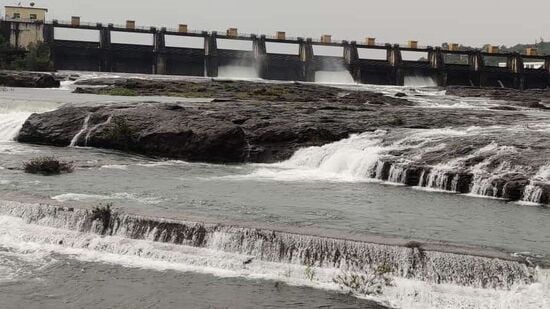 पानशेत धरण ओव्हर फ्लो! वरसगाही भरण्याच्या मार्गावर, पाणी सोडले, पाठबंधारे विभागाचा सतर्कतेचा इशारा