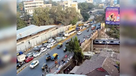 सायन ओव्हर ब्रीजवरची सर्व वाहतूक पूर्णपणे बंद
