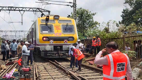 मध्य आणि हार्बर रेल्वे मार्गावर रविवारी मेगाब्लॉक