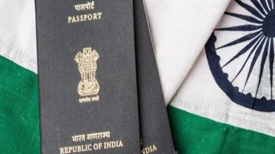 भारतीय पासपोर्ट ताकद वाढली! अर्ध्या जगात मिळतो सहज प्रवेश; 'या' देशात आहे व्हिसा फ्री एंट्री