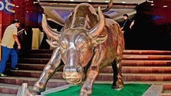 Penny Stocks : ३१ पैशाच्या शेअरनं अक्षरश: मालामाल केलं! आताचा भाव माहीत आहे का?