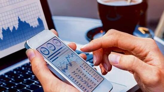 IPO में एस ए टेक सॉफ्टवेयर के शेयर का दाम 59 रुपये था। 