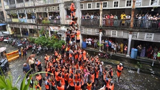 गोविंदांना १० लाख रुपयांचं विमा संरक्षण! २४ ऑगस्टपर्यंत अर्ज करण्याचं राज्य सरकारचं आवाहन