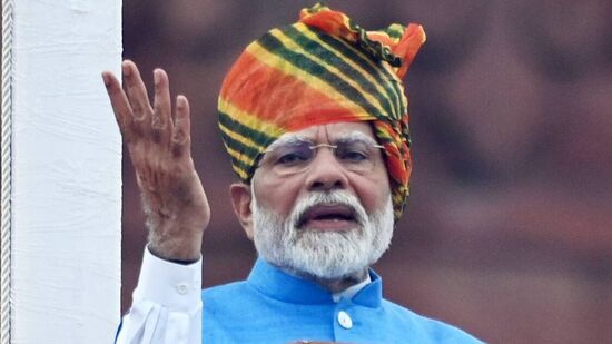 Sanjay Raut questions Narendra Modi : कलम ३७० हटवून जम्मू-काश्मीरमध्ये काय बदल झाला? - मोदींनी सांगावं! Sanjay Raut questions Narendra Modi : कलम ३७० हटवून जम्मू-काश्मीरमध्ये काय बदल झाला? - मोदींनी सांगावं!