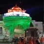 ढरपूरतील विठ्ठल-रुक्मिणी मंदिरात तिरंग्याची सजावट ढरपूरतील विठ्ठल-रुक्मिणी मंदिरात तिरंग्याची सजावट
