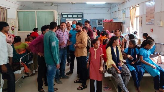 छत्रपती संभाजीनगरात २५१ विद्यार्थ्यांना अन्नातून विषबाधा