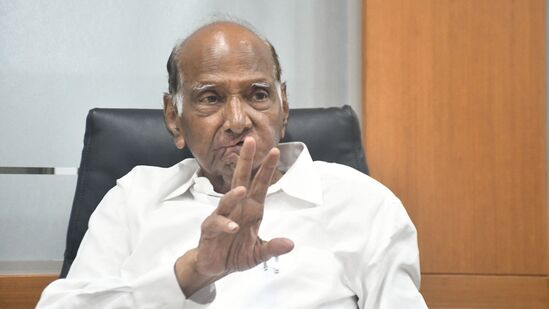 तर मी स्वत: आंदोलनात सहभागी होणार! स्पर्धा परीक्षा विद्यार्थ्यांच्या मागणीवर शरद पवार यांचा सरकारला इशारा 