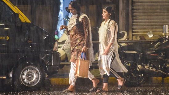 कोकण, मध्य महाराष्ट्र, विदर्भासह 'या' जिल्ह्यात जोरदार बरसणार; IMD नं दिला यलो अलर्ट