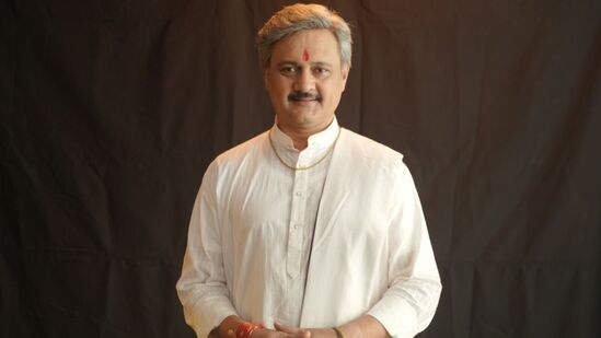 Sunil Barve: ‘सयाजीराव’ पाहून प्रेक्षकांनाही येईल ‘कुंकू’ मधल्या नरसिंहराव’ची आठवण; सुनील बर्वेंचा नवा लूक बघाच!