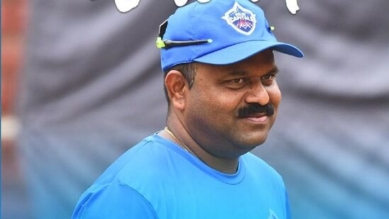Pravin Amare : क्रिकेटपटू प्रवीण आमरे यांना महसूल विभागाचा दणका, अनधिकृत बांधकामप्रकरणी लाखोंचा दंड