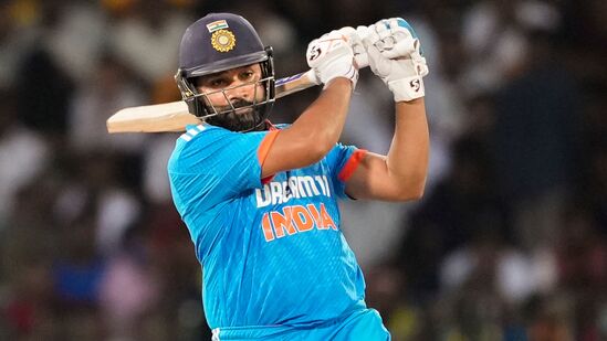 Rohit Sharma IPL 2025 : आयपीएल लिलावात सर्व रेकॉर्ड मोडणार, रोहित शर्मासाठी हे दोन संघ ५० कोटी रूपये मोजण्यास तयार