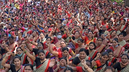 आशा स्वयंसेविका आणि गटप्रवर्तकांना सानुग्रह अनुदान लागू