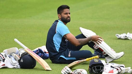 Suryakumar Yadav : टीम इंडियाला मोठा धक्का, बांगलादेश मालिकेपूर्वी सूर्यकुमार यादवला गंभीर दुखापत
