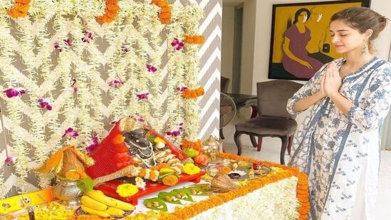 फुलांचे डेकोरेशन