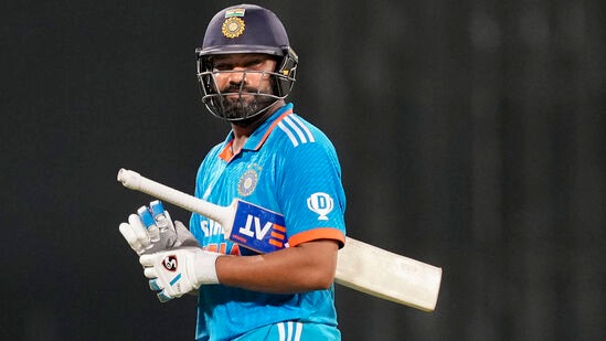 Rohit Sharma : रोहित शर्मा मुंबई इंडियन्समध्येच राहणार! एमआय फ्रेंचायझीनं स्पष्ट केलं