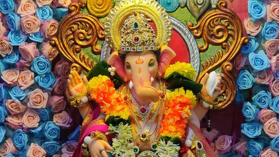 बाप्पाच्या मूर्तीची स्थापना नक्की कोणत्या दिशेला करावी