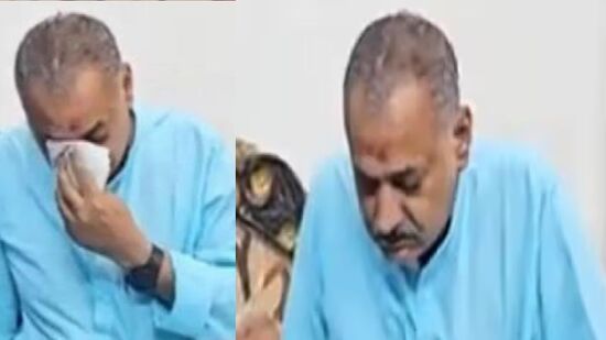 Viral Video : आता काय करू? निवडणुकीचं तिकीट मिळालं नाही म्हणून सर्वांसमोर रडू लागले माजी आमदार