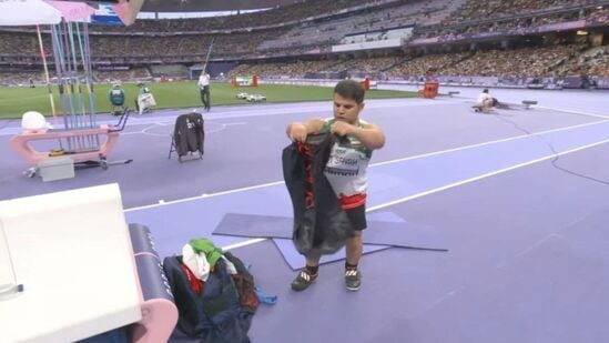 Sadegh Beit Sayah stripped of gold medal at Paris Paralympics : इराणी खेळाडूला अपात्र का ठरवण्याते आले?  ज्यामुळे भारताच्या नवदीप सिंगला सुवर्णपदक मिळाले, कारण जाणून घ्या