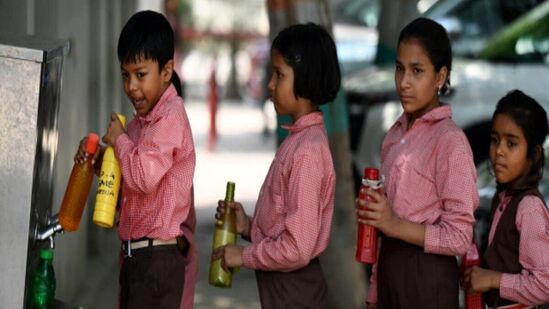 पाण्याच्या टंचाईमुळे केरळमधील तिरुअनंतपुरम येथील शाळांना सुट्टी