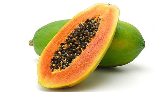 papaya seeds-  पपईच्या बिया खाण्याचे दुष्परिणाम 