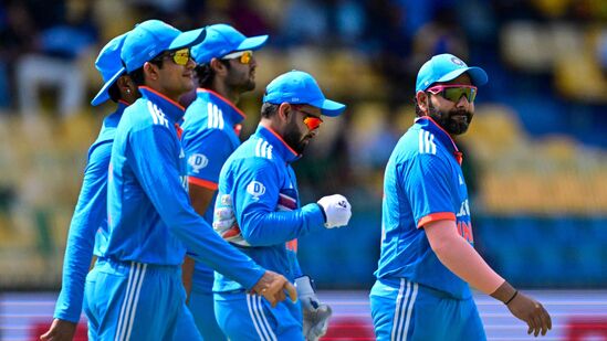 Rohit Sharma : रोहित शर्मा 'लगान'च्या आमिर खानसारखा! ‘या’ युवा फलंदाजानं केलं हिटमॅनचे कौतुक