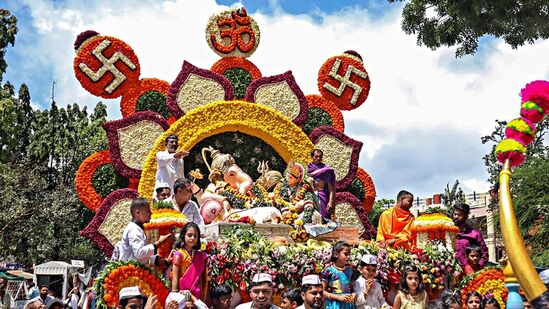 पुणेकरांची चंगळ! ईद, गणेशविसर्जनामुळे मिळाल्या सलग चार सुट्ट्या