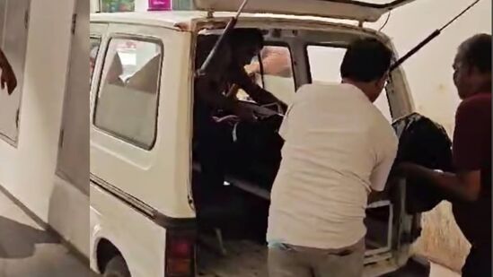 ठाण्यात थरकाप उडवणारी घटना; सेक्युरिटी सुपरवायजरची मुंडकं छाटून निर्घृण हत्या