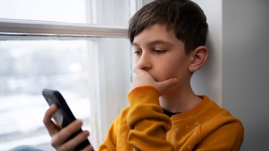 Effects of mobile phones on children