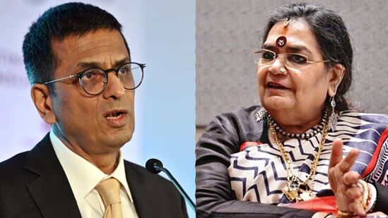 कोलकाता बलात्कार प्रकरणाचा निकाल कधी देणार?; भर कार्यक्रमात गायिका उषा उत्थुप यांचा सरन्यायाधीशांना सवाल