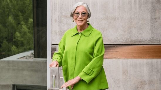 Alice Walton has reclaimed her title as the world's richest woman.