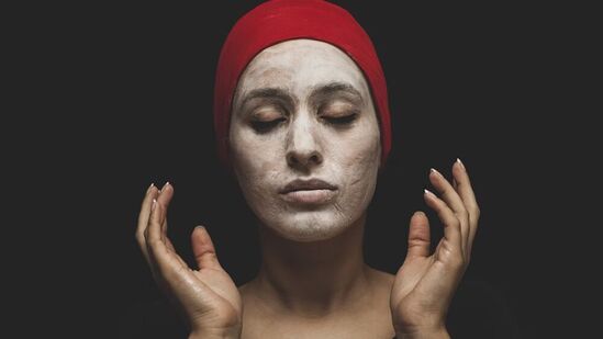 Skin Care: कच्च्या दुधाचे फेस पॅक