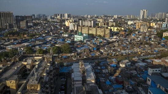 धारावी पुनर्विकासातून महाराष्ट्र सरकारला मिळणार ५ ते १० हजार कोटी; कसे वाचा!
