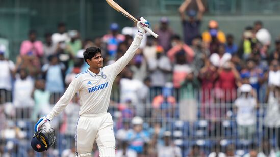 Shubman Gill Record : चेन्नईत शुभमन गिलनं इतिहास रचला, एकाच शतकात विराट, बाबर आणि जो रूटला मागे टाकलं