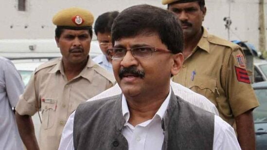 संजय राऊत पुन्हा अडचणीत, सत्र न्यायालयानं ठोठावली १५ दिवसांच्या तुरुंगवासाची शिक्षा; काय आहे प्रकरण?