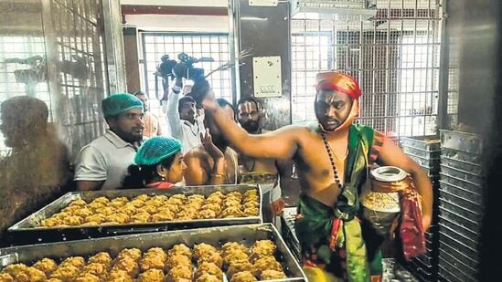सुप्रीम कोर्टात पोहोचला तिरुपतीच्या लाडूचावाद! सोमवारी होणार सुनावणी