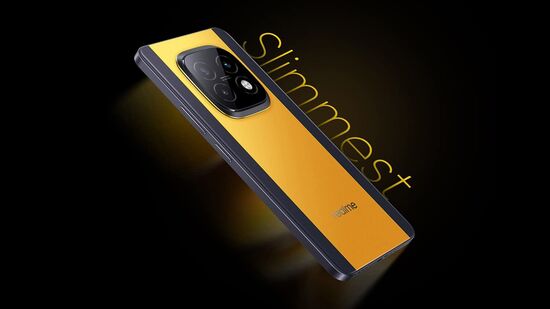 रियलमी नार्झो ७० टर्बो: हा मोटरस्पोर्ट-प्रेरित डिझाइन असलेला नवीन स्मार्टफोन आहे. फोनमध्ये मीडियाटेक डायमेंसिटी ७३०० एनर्जी 5G चिपसेट आहे. हा फोन १४ हजार ९९९ रुपयांच्या सवलतीच्या किंमतीत खरेदी करता येईल. रियलमी नार्झो ७० टर्बो: हा मोटरस्पोर्ट-प्रेरित डिझाइन असलेला नवीन स्मार्टफोन आहे. फोनमध्ये मीडियाटेक डायमेंसिटी ७३०० एनर्जी 5G चिपसेट आहे. हा फोन १४ हजार ९९९ रुपयांच्या सवलतीच्या किंमतीत खरेदी करता येईल.