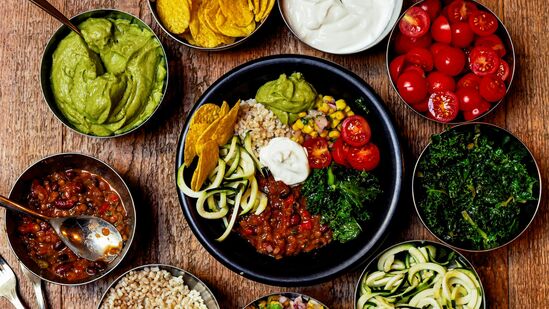 World Vegetarian Day: शाकाहारी लोकांनी खावयाच्या गोष्टी