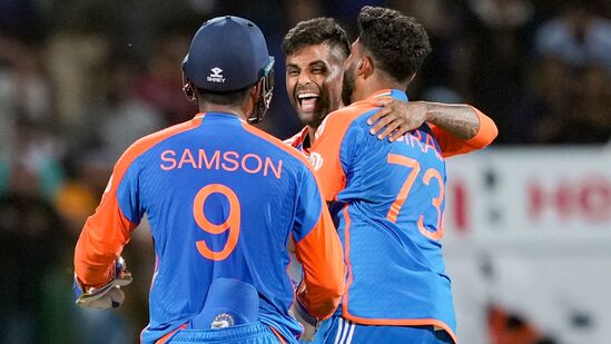 IND vs BAN : संजू सॅमसन ओपनिंगला खेळणार, मयंक यादवचं काय होणार? पहिल्या टी-20 मध्ये अशी असेल टीम इंडिया