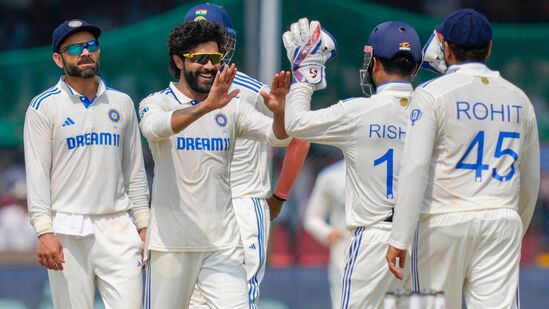 IND vs BAN :  जडेजा-अश्विननं बांगलादेशला पहिल्याच सत्रात गुंडाळलं, भारतासमोर विजयासाठी सोपं लक्ष्य