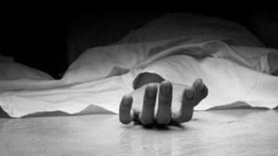 तरुणाची गोरेगाव मेट्रो स्थानकाच्या दुसऱ्या मजल्यावरून उडी