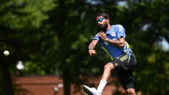 घोट्याच्या दुखापतीमुळे त्याला वनडे विश्वचषक २०२३ मधील बहुतेक सामन्यांत मैदानाबाहेर बसावे लागले. डॉक्टरांनी त्यांना २५ दिवस विश्रांती घेण्याचा सल्ला दिला होता. मात्र त्यांनी पाच दिवसांत पुनरागमन करण्याचा प्रयत्न केला.&nbsp;