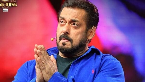 Bigg Boss 18: ‘बिग बॉस’च्या घरात स्पर्धकांना बसला मोठा धक्का; अचानक झालेल्या ‘मिड वीक एविक्शन’मध्ये कोण गेलं बाहेर?