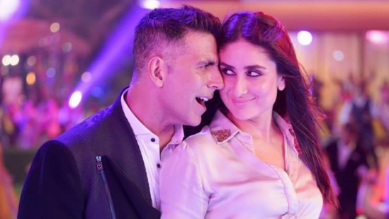 अक्षय कुमारचा गुड न्यूज हा चित्रपट २०१९ मध्ये प्रदर्शित झाला होता. या चित्रपटात अक्षयसोबत करीना कपूर दिसली होती. या चित्रपटाने भारतात २०५.०९ कोटींची कमाई केली होती. हा चित्रपट तुम्ही Amazon Prime Video वर पाहू शकता. अक्षय कुमारचा गुड न्यूज हा चित्रपट २०१९ मध्ये प्रदर्शित झाला होता. या चित्रपटात अक्षयसोबत करीना कपूर दिसली होती. या चित्रपटाने भारतात २०५.०९ कोटींची कमाई केली होती. हा चित्रपट तुम्ही Amazon Prime Video वर पाहू शकता.