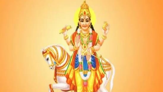 डिसेंबर २०२४ च्या अखेरीस सर्व प्रमुख ग्रहांमध्ये राशी आणि नक्षत्रांमध्ये बदल होणार आहेत, ज्याचा १२ राशीच्या जातकांवर शुभ आणि अशुभ प्रभाव पडेल. भौतिक सुख, कौटुंबिक सुख-संपत्ती, कला, कीर्ती, सौंदर्य, फॅशन आणि रोमान्स चा ग्रह शुक्र डिसेंबरमध्ये दोनदा भ्रमण करेल, ज्याचा परिणाम प्रत्येकाच्या वैयक्तिक जीवनावर, करिअरवर, उत्पन्नावर आणि आरोग्यावर होईल.