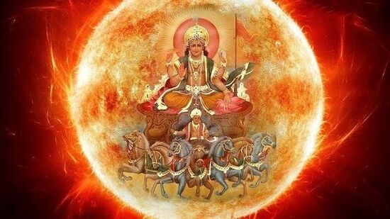 वैदिक ज्योतिषशास्त्रात सूर्यदेवाला महत्त्वाचे स्थान आहे. जेव्हा जेव्हा सूर्य हलतो तेव्हा त्याचा परिणाम एखाद्या व्यक्तीची आर्थिक स्थिती, करिअर, आरोग्य, मानसिक स्थिती आणि वर्तनावर होतो. वैदिक दिनदर्शिकेनुसार आत्म्याचा ग्रह असलेल्या सूर्याने नुकतेच&nbsp;१६ नोव्हेंबर रोजी वृश्चिक राशीत&nbsp;प्रवेश केला&nbsp;. जिथे ते पुढील २५ दिवस राहतील.