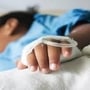 शाळेत मुलाने एकाच वेळेला खाल्ल्या तीन पुऱ्या; गुदमरून झाला मृत्यू; गुन्हा दाखल शाळेत मुलाने एकाच वेळेला खाल्ल्या तीन पुऱ्या; गुदमरून झाला मृत्यू; गुन्हा दाखल