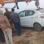 गुगल मॅपने पुन्हा दिला धोका! शॉर्टकटने जाण्याच्या प्रयत्नात कालव्यात कोसळली कार; थोडक्यात बचावले प्रवासी