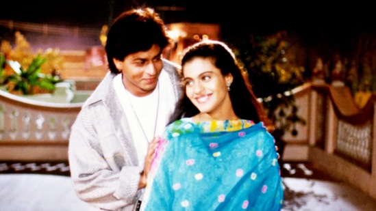 १९९५ मध्ये रिलीज झालेल्या दिलवाले दुल्हनिया ले जायेसंगे हा सिनेमा गाजला होता. या चित्रपटाचे रेटिंग ८ आहे. हा चित्रपट तुम्ही प्राइम व्हिडिओवर पाहू शकता. १९९५ मध्ये रिलीज झालेल्या दिलवाले दुल्हनिया ले जायेसंगे हा सिनेमा गाजला होता. या चित्रपटाचे रेटिंग ८ आहे. हा चित्रपट तुम्ही प्राइम व्हिडिओवर पाहू शकता.