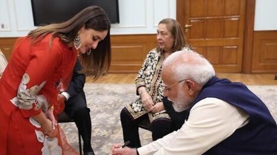 Kareena Kapoor Meet PM Narendra Modi