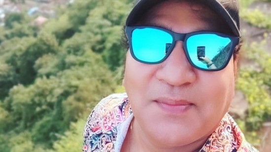 बाहुबली चित्रपटातील राणा दग्गुबतीची भूमिका सर्वांना प्रचंड आवडली होती. या चित्रपटाच्या हिंदी आवृत्तीत राणा या व्यक्तिरेखेसाठी मनोज पांडेने आपला आवाज दिला आहे. बाहुबली चित्रपटातील राणा दग्गुबतीची भूमिका सर्वांना प्रचंड आवडली होती. या चित्रपटाच्या हिंदी आवृत्तीत राणा या व्यक्तिरेखेसाठी मनोज पांडेने आपला आवाज दिला आहे.